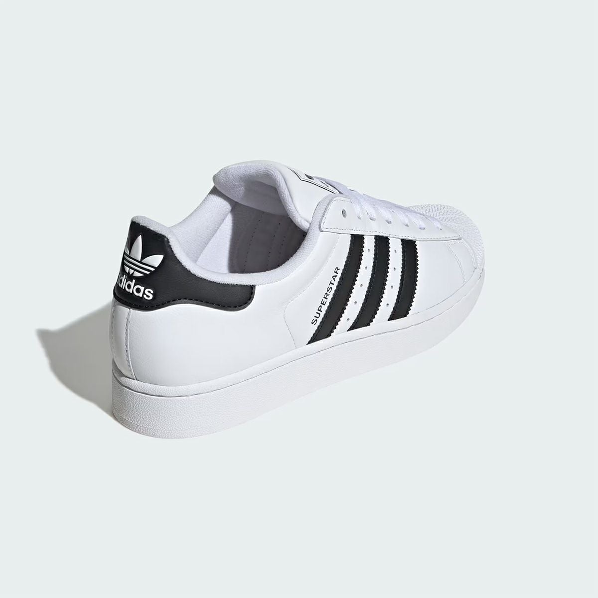 SUPERSTAR