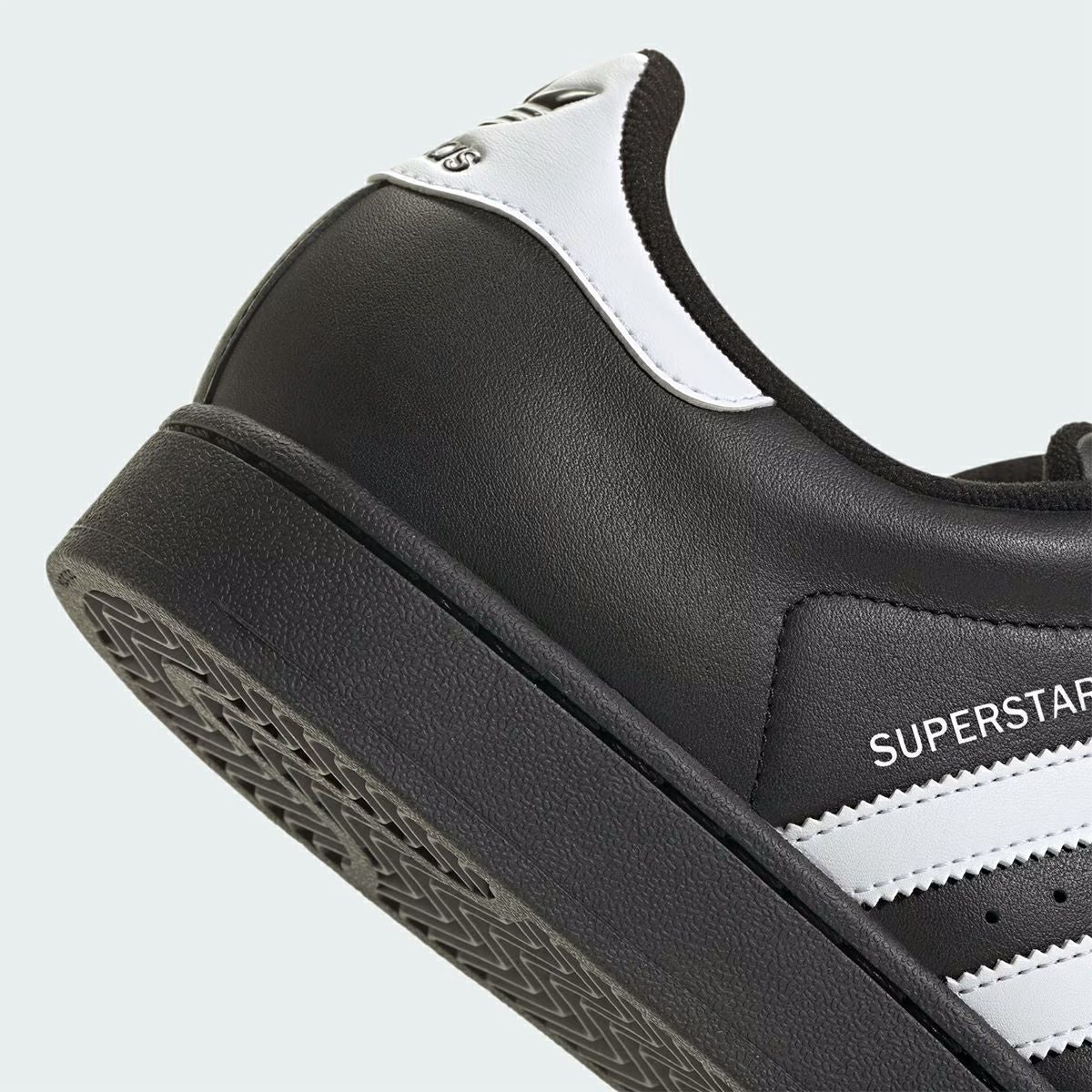 SUPERSTAR