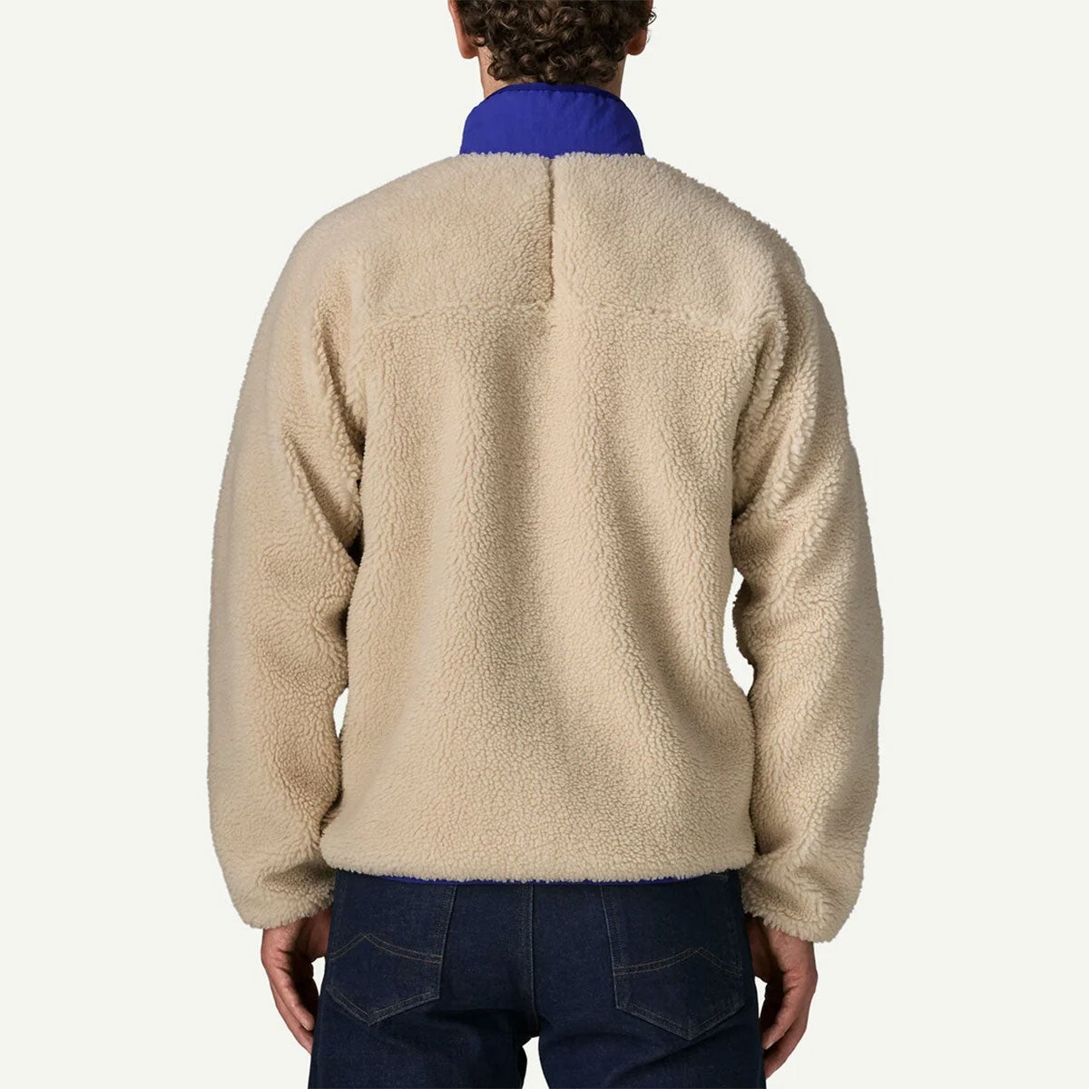 23056